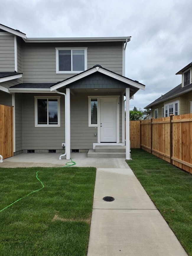 Brand new rental 3 bedroom 2.5 Bath in Centralia - Brand new rental 3 bedroom 2.5 Bath in Centralia