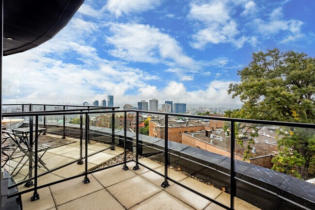 Photo - Le 1750 Cedar