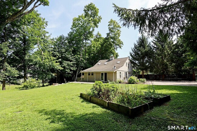 Photo - 15 Maple Shade Rd