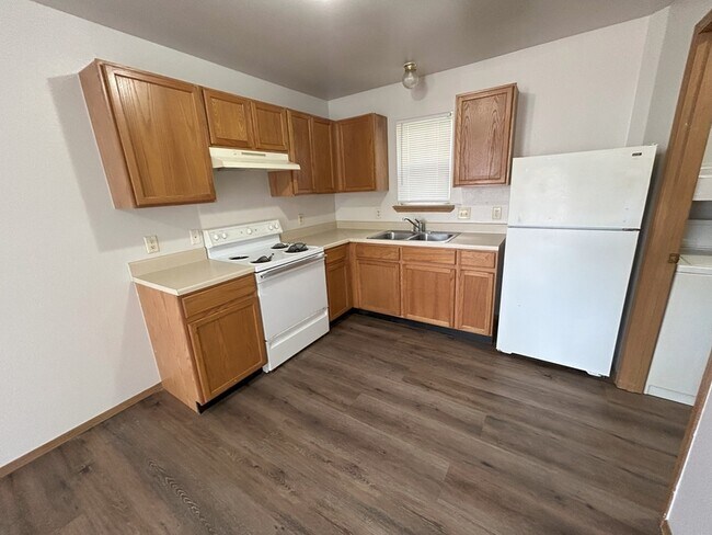 Photo - 1635 Neptune St