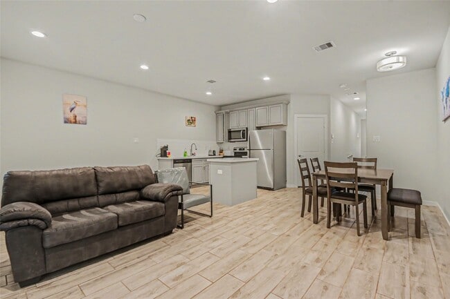 Photo - 3013 Wilmington St Unit C