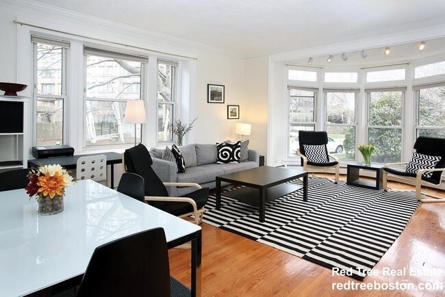 Building Photo - 17 Regent Cir Unit 2 Rental