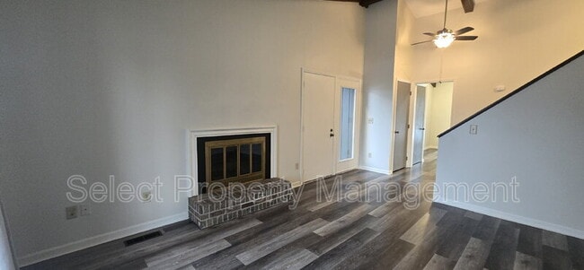 Photo - 4328 Whaler's Cove