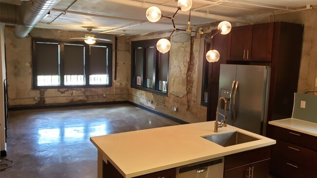 Photo - 6819 Avenue C Unidad A