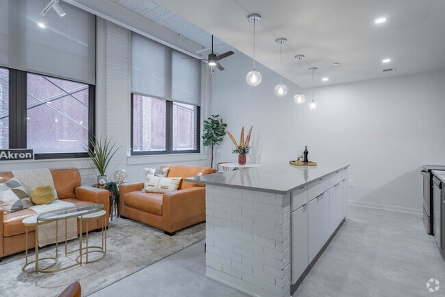 1BD, 1BA - The East End Lofts
