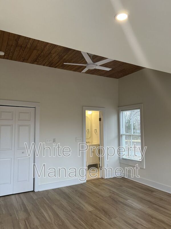 Photo - 3612 E Brief Rd