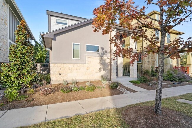 Photo - 1004 Banyon St