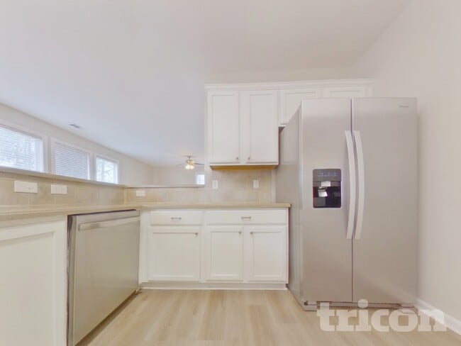 Photo - 5275 Argyll Ln