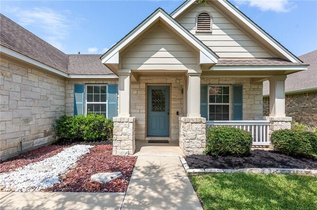 Photo - 3912 Links Ln