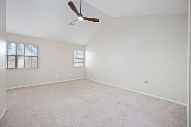 Photo - 14020 Schroeder Rd Unidad 152