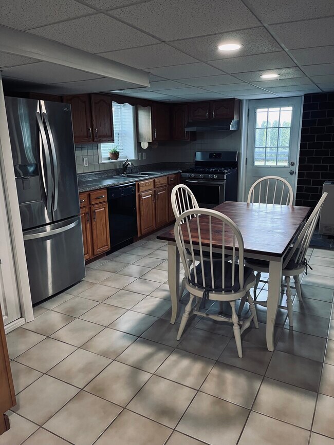Photo - 26 Winsor St Unit Beautiful one bed apartment