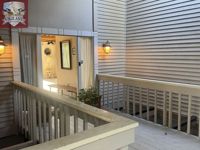 Photo - Amazing Furnished 4 bedroom home