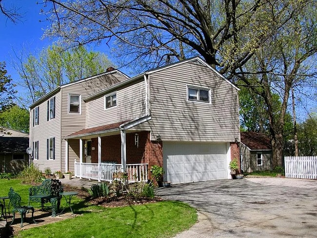 Photo - 1771 E 234th St