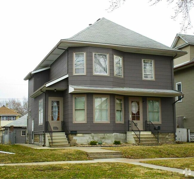 Building Photo - 313 Denver St Unit (downstairs) Rental