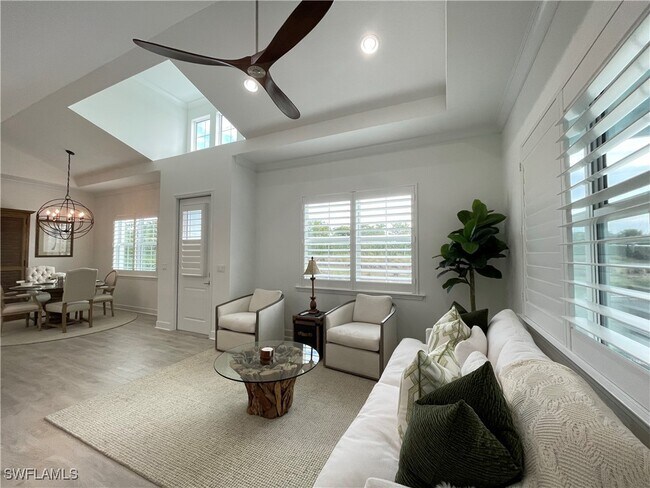 Building Photo - 6984 Saona CT