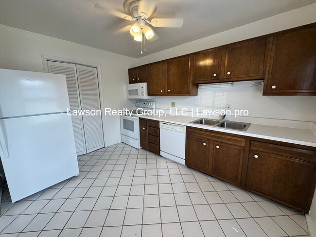 Photo - 623-625 Moran Ave Unit Moran 623