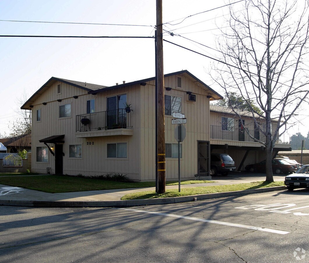 Photo - 202 Harding Ave
