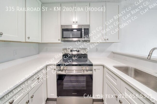 Building Photo - 335 Railroad St Unit KM 2bd/1ba (Hodge) Rental