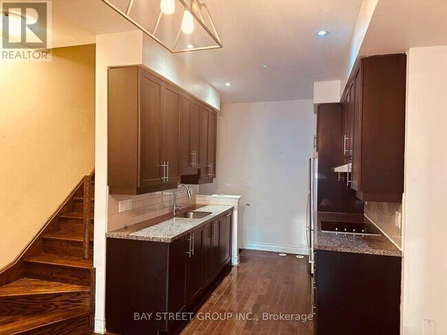 Photo - 51 Hargrave Ln