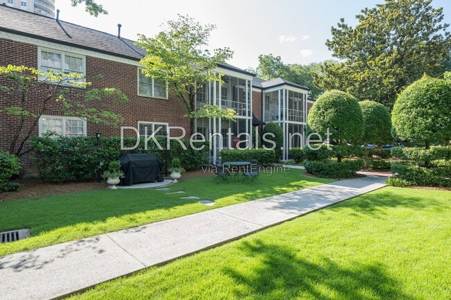 55 Delmont Dr NE Unit D3