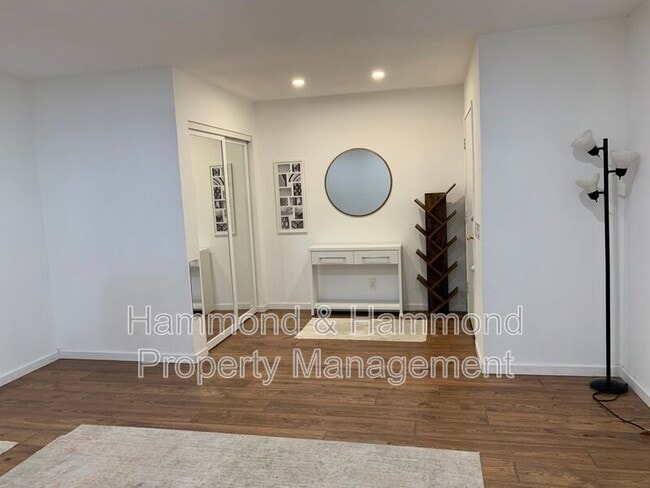 4075 Liberty Canyon Rd Unidad 91