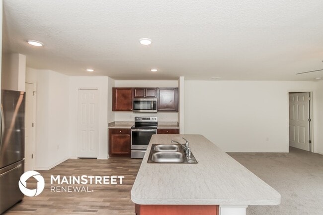 Photo - 3270 Hale Ave