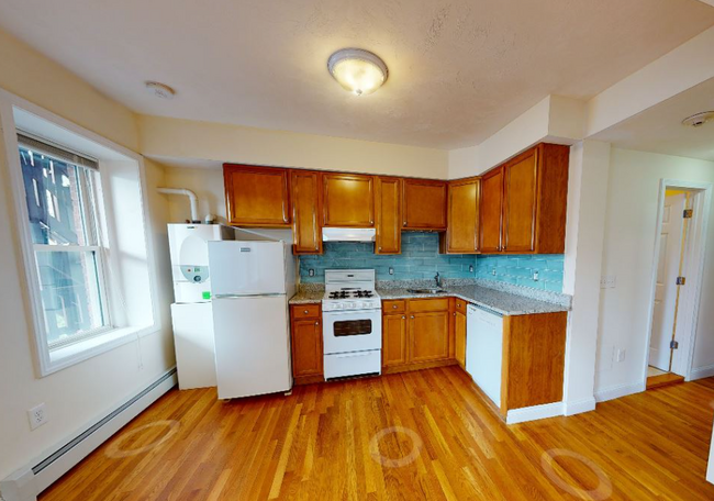 Photo - 1056 Cambridge St Apartments Unit 3R