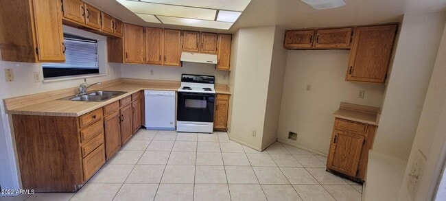 2234 W Marco Polo Rd
