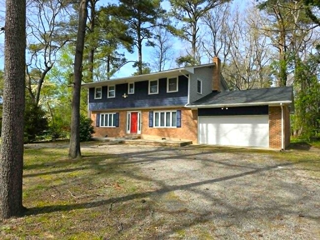 Photo - 8241 Robin Hood Dr