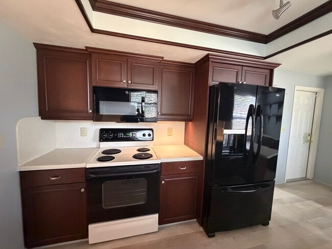 Cocina - 3599 17th Ave N