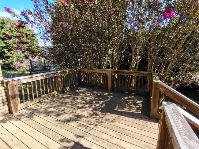 Photo - 110 Ruland Cir