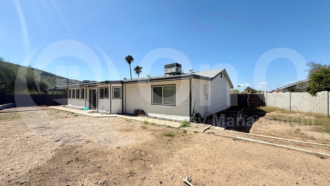 Photo - 1331 W Andorra Dr