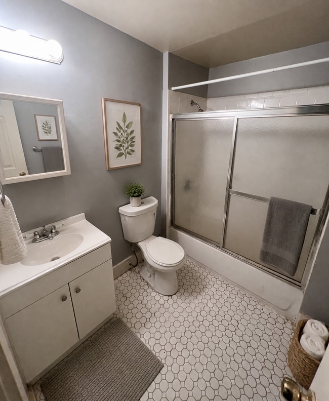 Photo - 311 Summer Ave Unit B