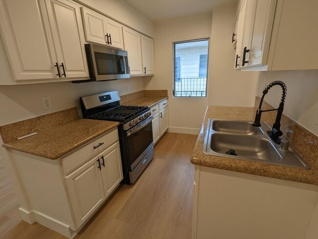 Building Photo - 1318 Euclid St Rental