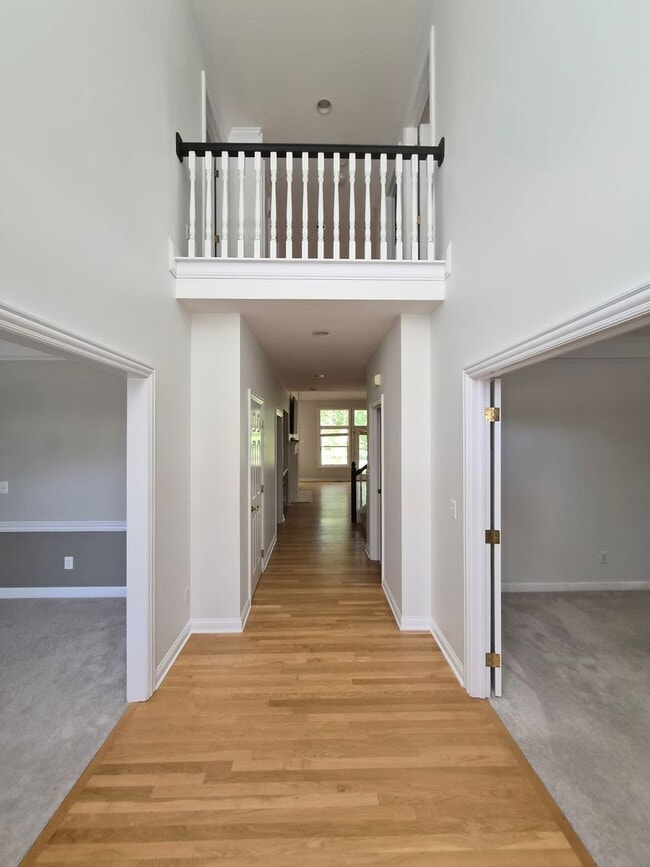 Photo - 6237 Muirloch Ct S