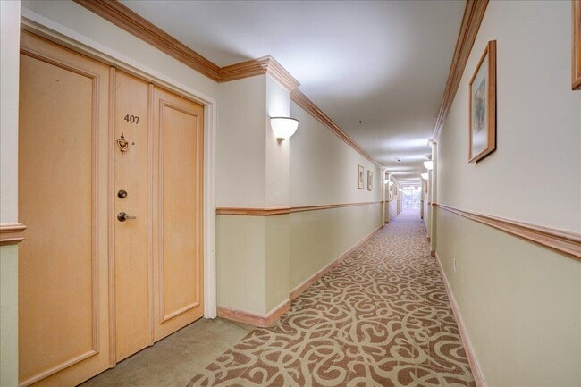 Building Photo - 9805 NW 52nd St Unit 407