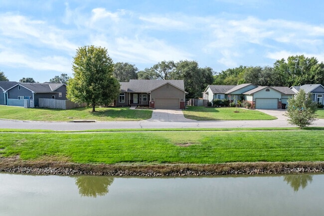 Photo - 11907 W Jewell St