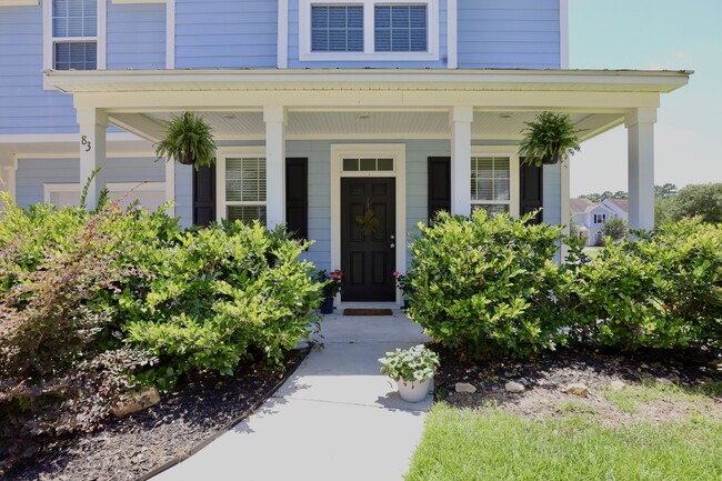 Beautifully Appointed Townhome in Wellstone! - Beautifully Appointed Townhome in Wellstone!