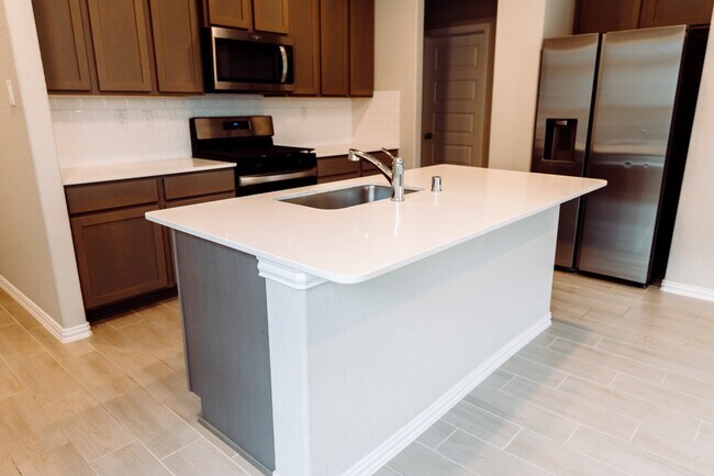 Photo - 27015 Bel Air Pt Ln