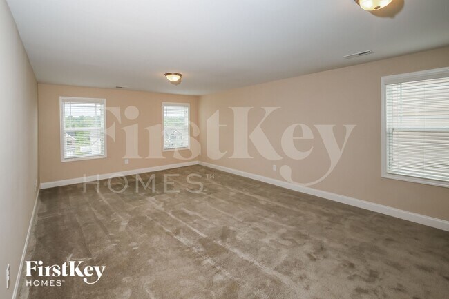 Photo - 732 Breeders Cup Dr