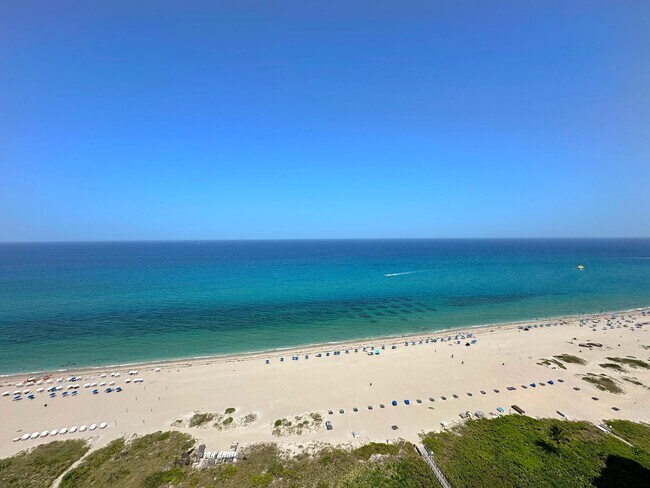 Building Photo - 3000 N Ocean Dr Unit 30-C Rental