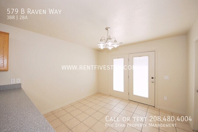 Photo - 579 Raven Way