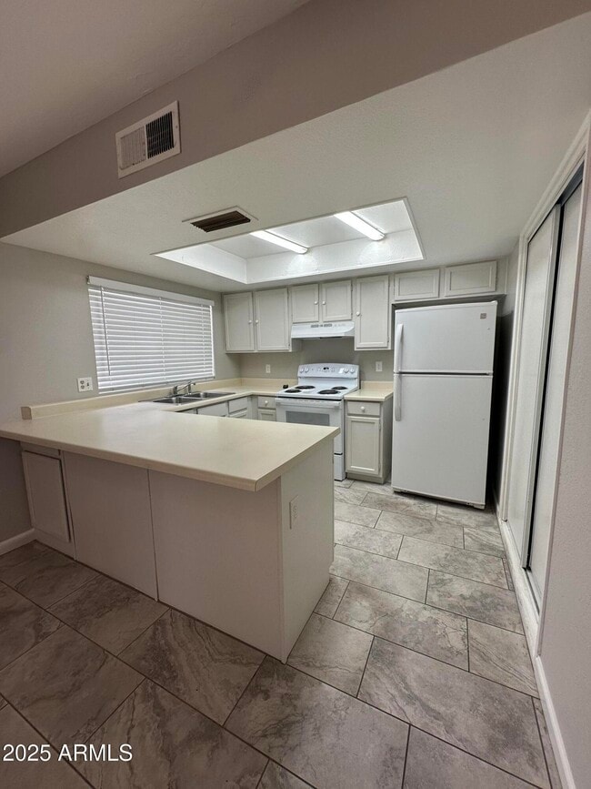Building Photo - 4012 E Nisbet Rd Rental