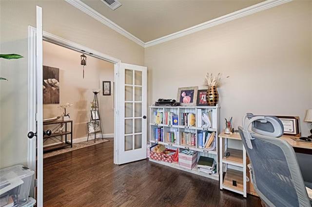 Photo - 640 Teakwood Dr