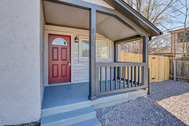 Photo - 815 E Hills Rd