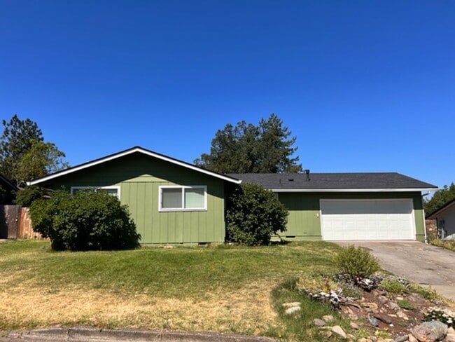 Photo - Three bedroom home with large yard| Available July!