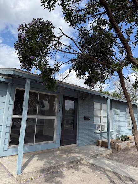 Photo - 139 Trudell Dr