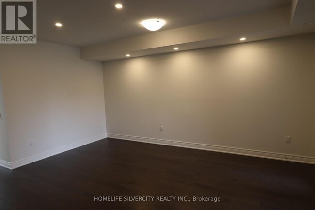 Photo - 142 Falby Rd