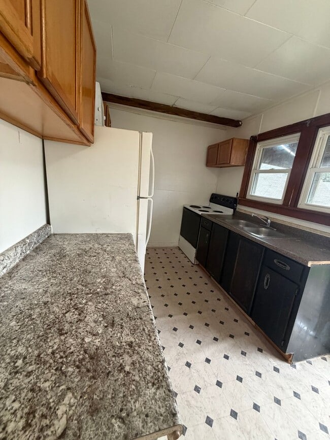 Photo - 2423 Lincoln Ave Unit 3