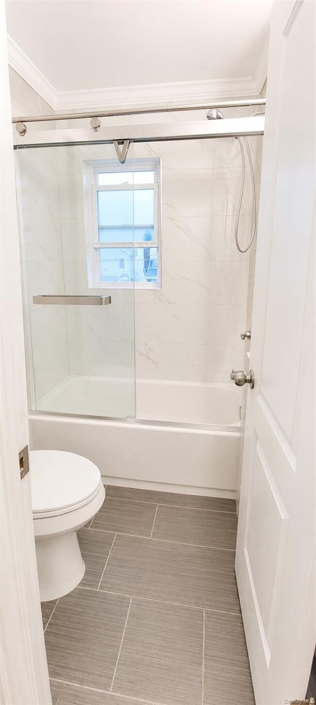 247-38 88th Dr